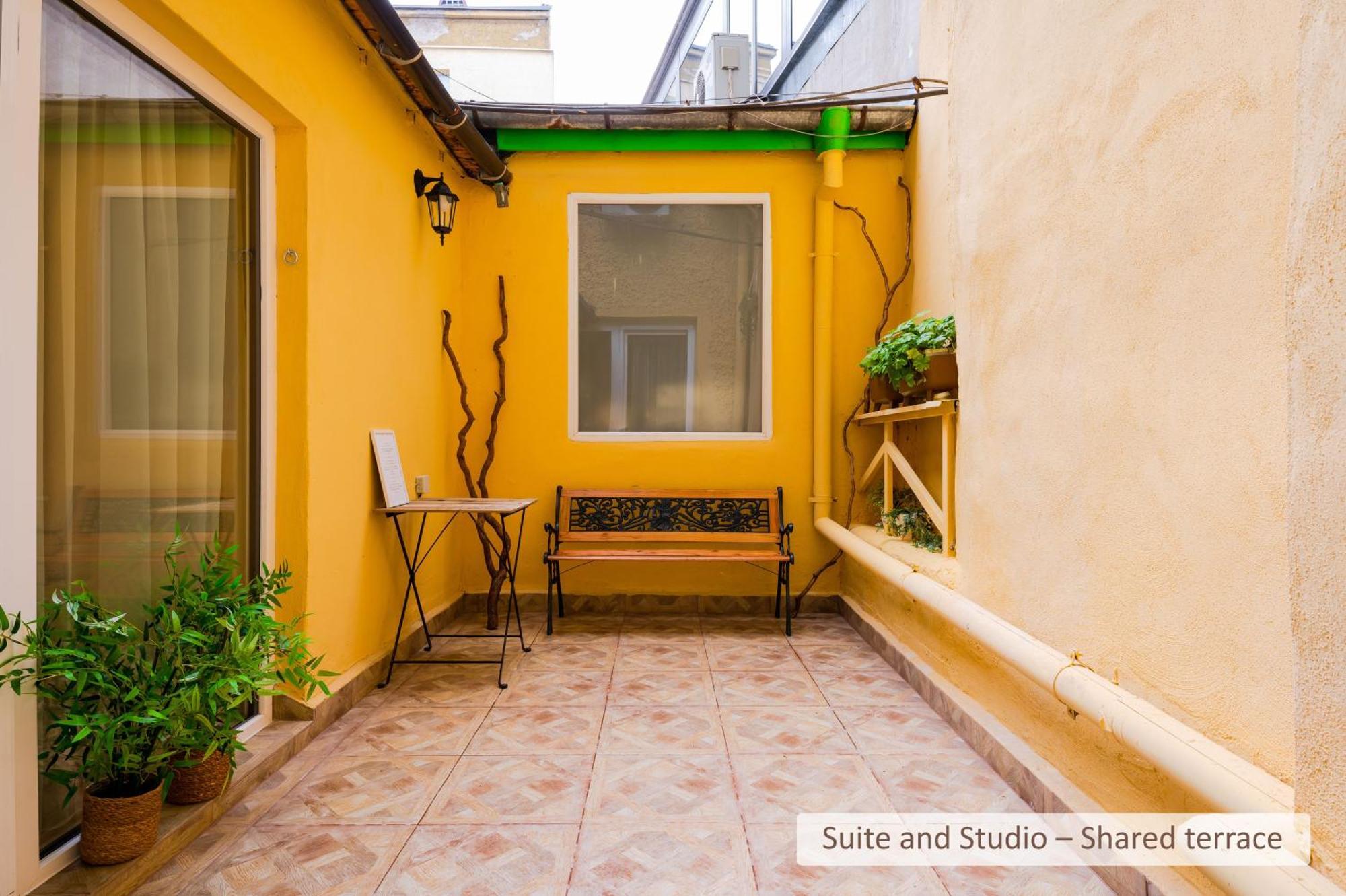 Super Central Stylish Suite & Studio With Shared Terrace By Flat Mаnager Софія Екстер'єр фото